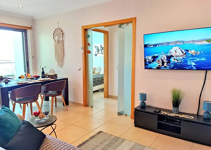With Atlantic Ocean View By Becherish Apartment *